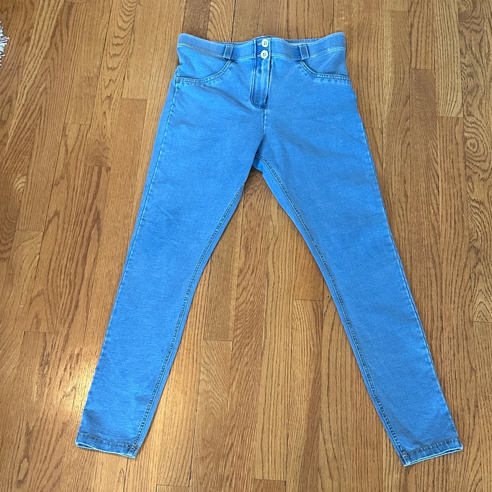 WrUp Blue denim yellow stitched Freddy Women's Light Blue Skinny Jeans EUC